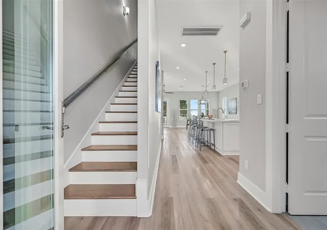 Photo 3 of Single family home for sale at 1515 Byp Shore Dr, Galveston, TX 77551 | MLS# 55251266 | Listing updated on 2026-09-07