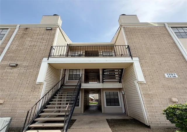 Photo 2 of Condo for sale at 2750 Holly Hall St #1714, Houston, TX 77054 | MLS# 14378932 | Listing updated on 2026-08-13
