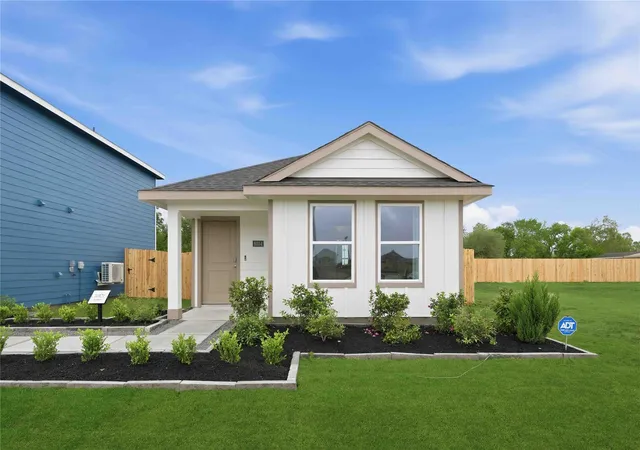 1st image of 11703 Passion Fruit St, Houston, TX 77048 | MLS# 14648675
