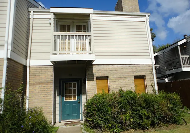1st image of 11710 Southlake Dr #22, Houston, TX 77077 | MLS# 2451739