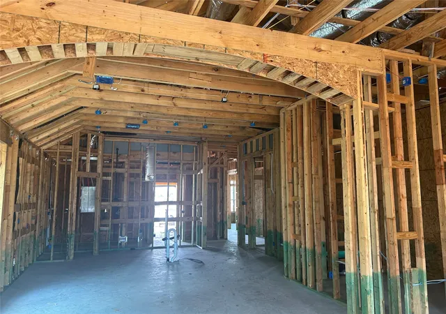 2nd image of 17915 Oakwood Stream Dr, Webster, TX 77598 | MLS# 22388490
