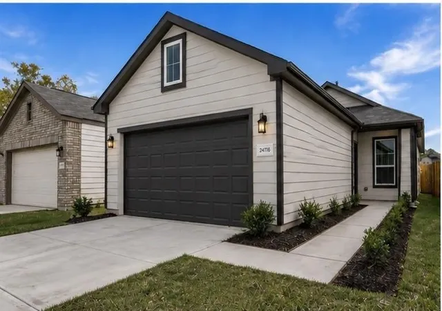 2nd image of 206 Colonnade Reflection Dr, Crosby, TX 77532 | MLS# 55745669