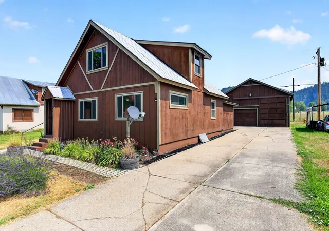 1st image of 309 Park St, Metaline Falls, WA 99153 | MLS# 202621999