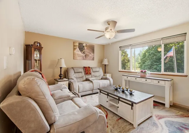 5th image of 415 N Silver Lake Ave, Medical Lake, WA 99022 | MLS# 202622059