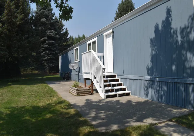 Photo 2 of Manufactured home for sale at 3110 E Chattaroy Rd, Chattaroy, WA 99003 | MLS# 202622229 | Listing updated on 2026-09-21