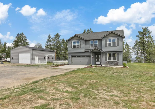 Photo 1 of Single family home for sale at 13616 W Pine Blf Rd, Nine Mile Falls, WA 99026 | MLS# 202622330 | Listing updated on 2026-09-18