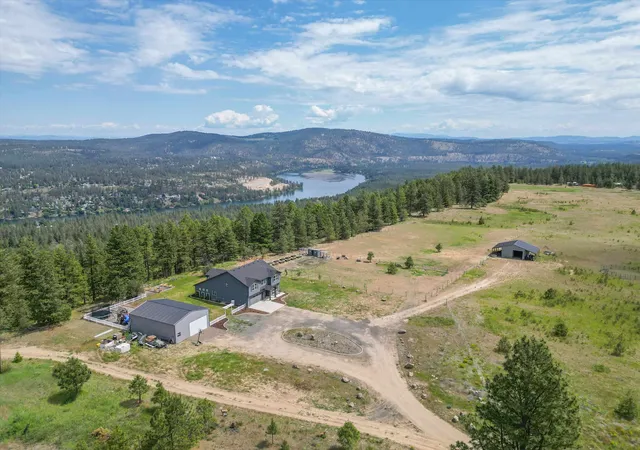 Photo 2 of Single family home for sale at 13616 W Pine Blf Rd, Nine Mile Falls, WA 99026 | MLS# 202622330 | Listing updated on 2026-09-18