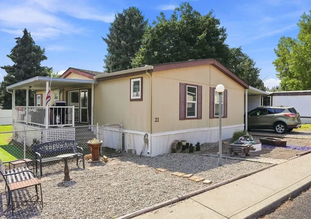 1st image of 3110 E Chattaroy #21 Rd, Chattaroy, WA 99003 | MLS# 202622408