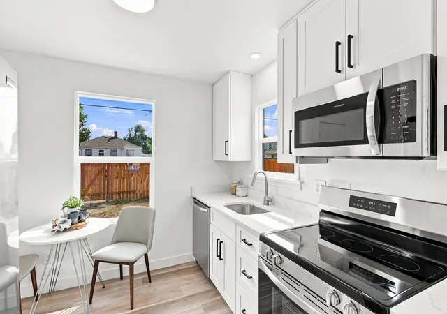 3rd image of 1228 E Garland Ave, Spokane, WA 99207 | MLS# 202622498