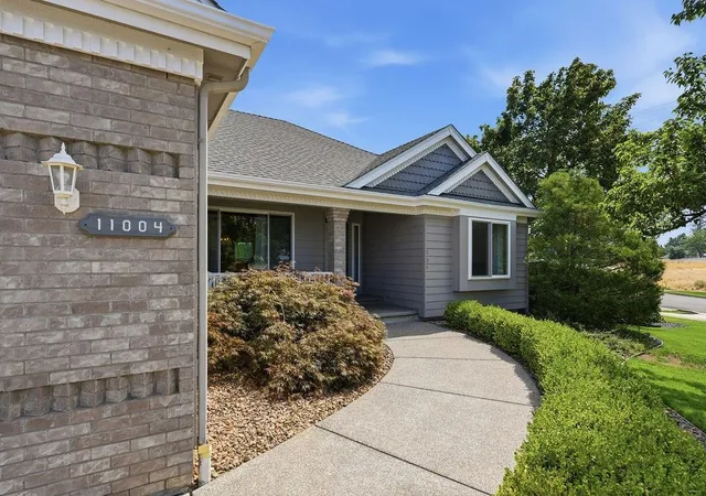 4th image of 11004 N Acoma St St, Spokane, WA 99208 | MLS# 202623028