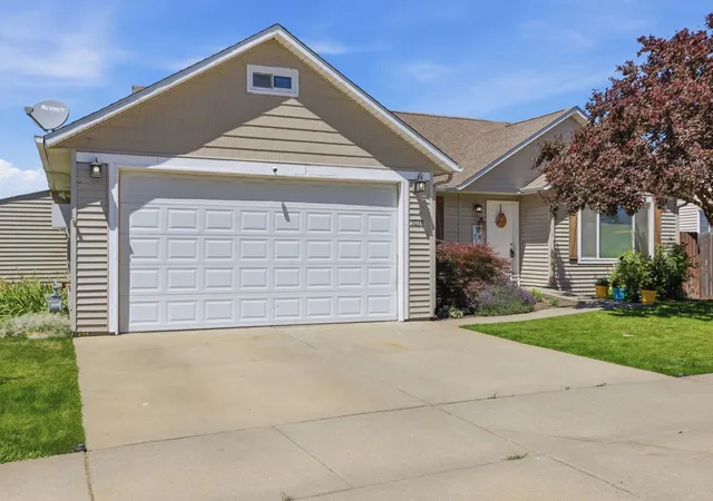 2nd image of 1038 S West Dr, Airway Heights, WA 99001 | MLS# 202623032
