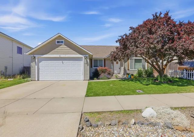 3rd image of 1038 S West Dr, Airway Heights, WA 99001 | MLS# 202623032
