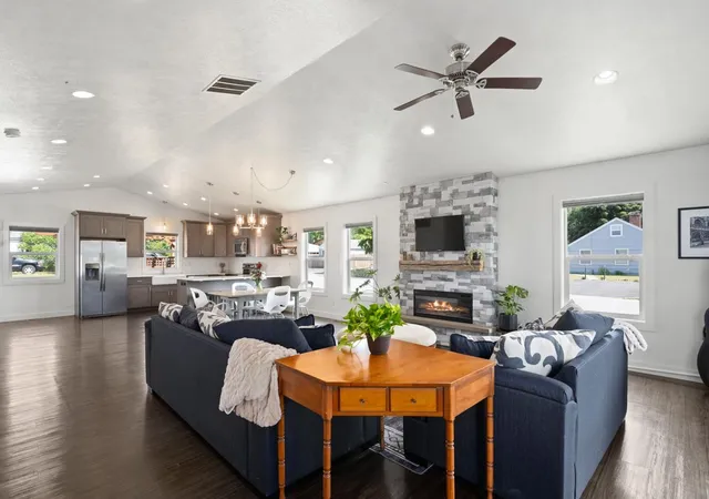5th image of 306 W 3Rd St, Cheney, WA 99004 | MLS# 202623038
