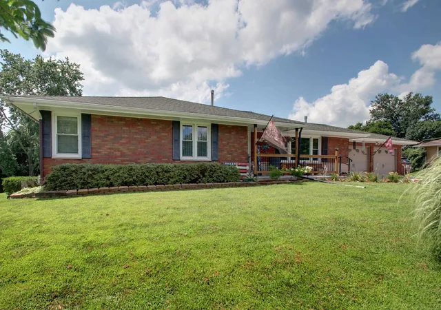 5th image of 2734 Payson Rd, Quincy, IL 62305 | MLS# 100539069
