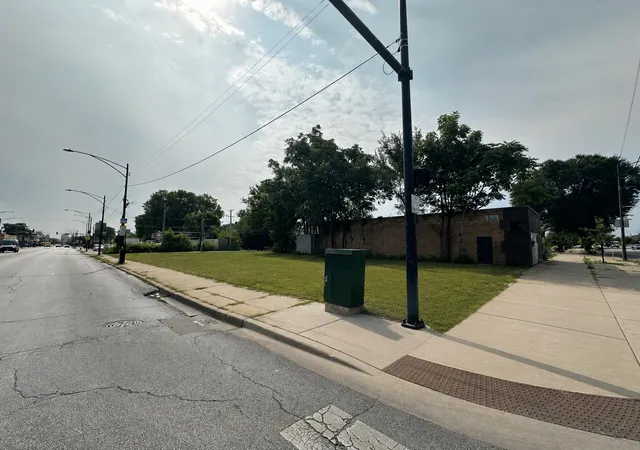 1st image of 5101 S State St, Chicago, IL 60609 | MLS# 12424978