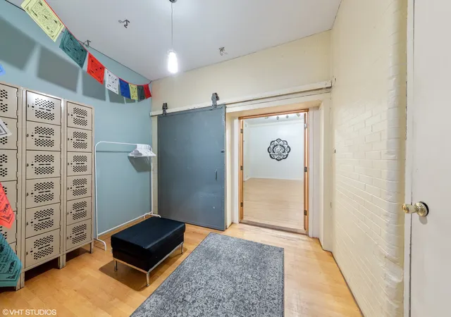 Photo 3 of Mansion for sale at 1962 N Bissell St, Chicago, IL 60614 | MLS# 12486635 | Listing updated on 2026-08-18