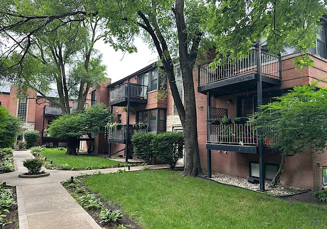 1st image of 7334 N Winchester Ave #2E, Chicago, IL 60626 | MLS# 12554215