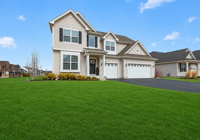 2nd image of 3579 Emerald Rd, Elgin, IL 60124 | MLS# 12556708
