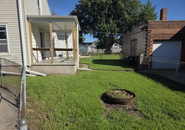 2nd image of 802 E 5th St, Sterling, IL 61081 | MLS# 12564655