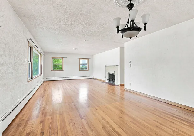 Photo 4 of Single family home for sale at 838 S State St, Geneseo, IL 61254 | MLS# 12568024 | Listing updated on 2026-09-06