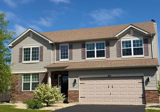 2nd image of 801 Parkside Ln, Yorkville, IL 60560 | MLS# 12598255