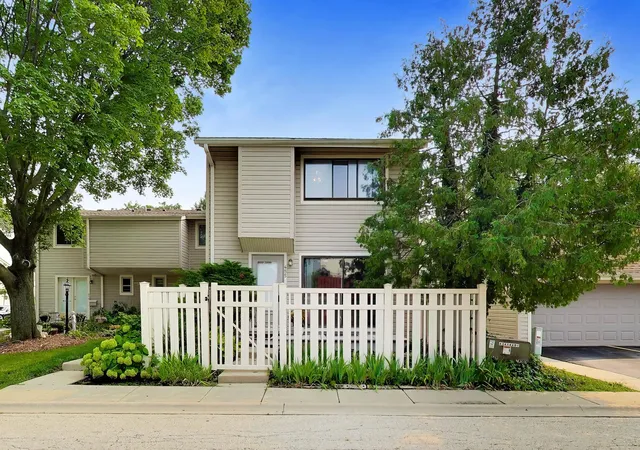 Photo 1 of Condo for sale at 455 Verde Dr #455, Schaumburg, IL 60173 | MLS# 12602763 | Listing updated on 2026-08-31