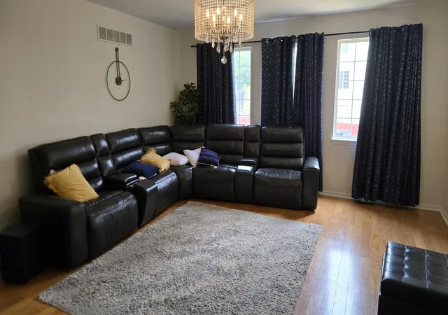 3rd image of 1018 Jewelflower Ln, Joliet, IL 60431 | MLS# 12606342