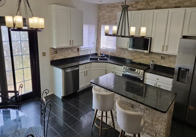 5th image of 1018 Jewelflower Ln, Joliet, IL 60431 | MLS# 12606342