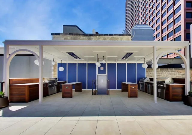 2nd image of 310 S Michigan Ave, Chicago, IL 60604