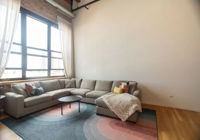 Photo 3 of Condo for sale at 1727 S Indiana Ave #416, Chicago, IL 60616 | MLS# 12623708 | Listing updated on 2026-08-23