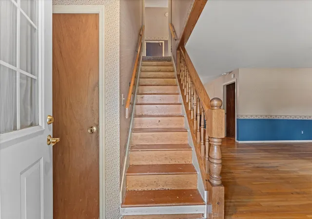 3rd image of 1606 Dobbins Dr, Champaign, IL 61821 | MLS# 12630796