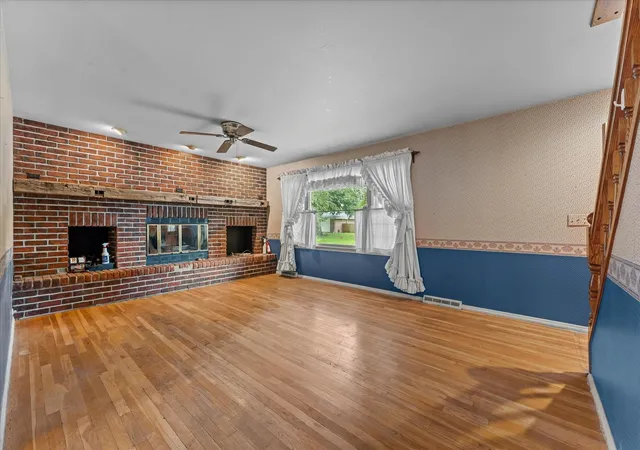 5th image of 1606 Dobbins Dr, Champaign, IL 61821 | MLS# 12630796