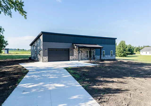 Photo 2 of Single family home for sale at 1854 W Backbone Rd, Princeton, IL 61356 | MLS# 12631275 | Listing updated on 2026-08-25