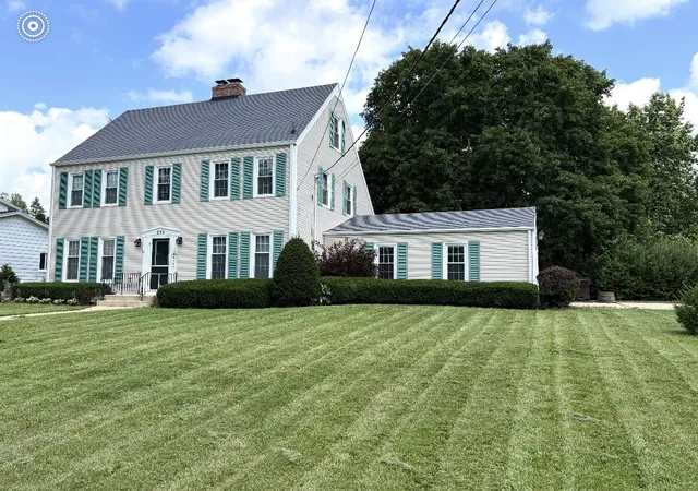 1st image of 253 Park Crest Dr, Freeport, IL 61032 | MLS# 12636210