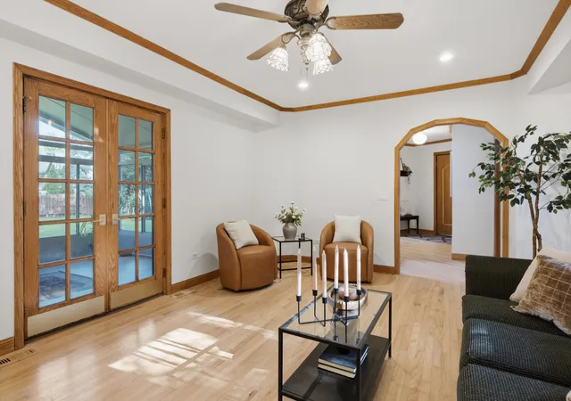 Photo 4 of Single family home for sale at 5801 N Kenton Ave, Chicago, IL 60646 | MLS# 12640811 | Listing updated on 2026-10-20