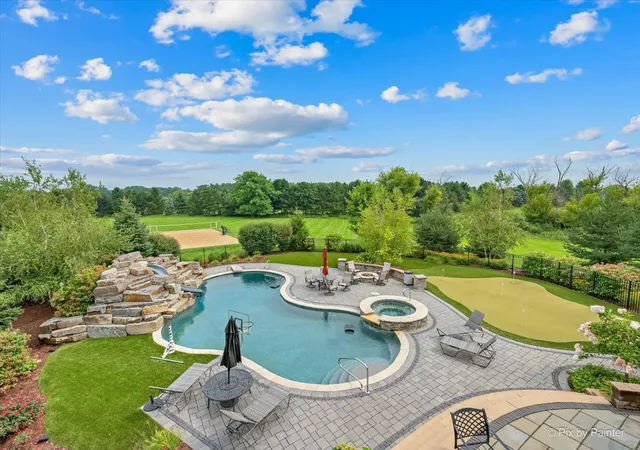 image of 3512 Deep Wood Dr, Crystal Lake, IL 60012 | MLS# 12649571