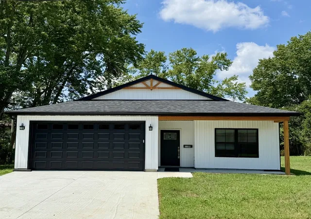 Photo 1 of Single family home for sale at 1108 Midway Ct, Marion, IL 62959 | MLS# 12651473 | Listing updated on 2026-08-27