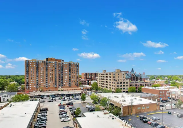 24th image of 77 S Evergreen Ave #806, Arlington Heights, IL 60005 | MLS# 12651482