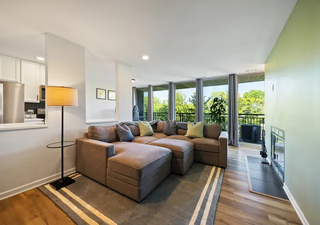 Photo 3 of Condo for sale at 6010 Oakwood Dr #3H, Lisle, IL 60532 | MLS# 12652344 | Listing updated on 2026-08-26