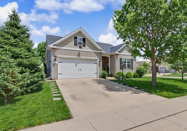 1st image of 3802 Sandstone Dr, Champaign, IL 61822 | MLS# 12653015