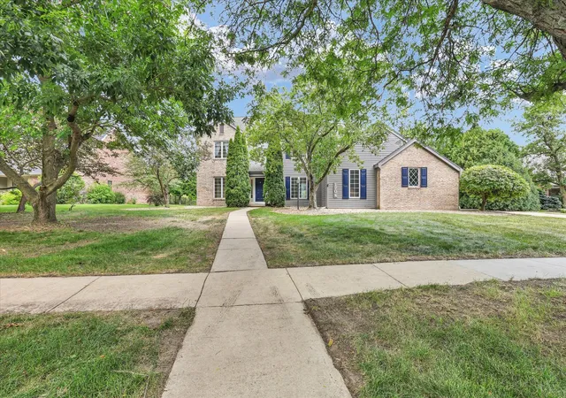1st image of 1704 Bentbrook Dr, Champaign, IL 61822 | MLS# 12657096