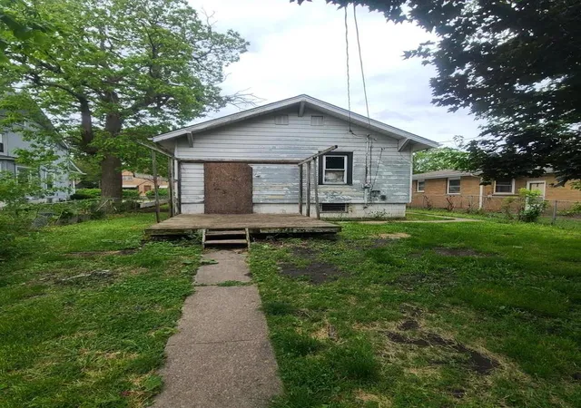 2nd image of 485 S Rosewood Ave, Kankakee, IL 60901 | MLS# 12660239