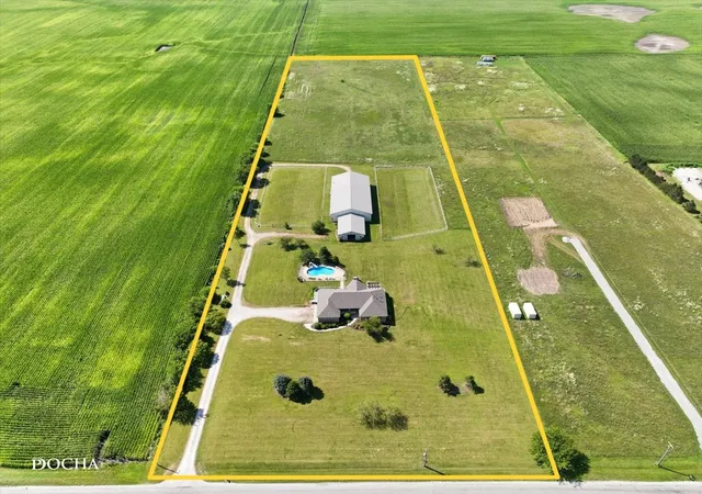 Single family home for sale at 9201 W Offner Rd, Peotone, IL 60468 | MLS# 12661095