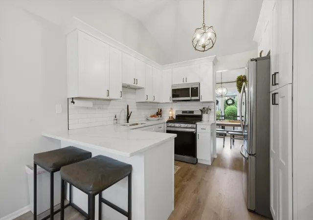 5th image of 14312 Clearview Ct, Orland Park, IL 60462