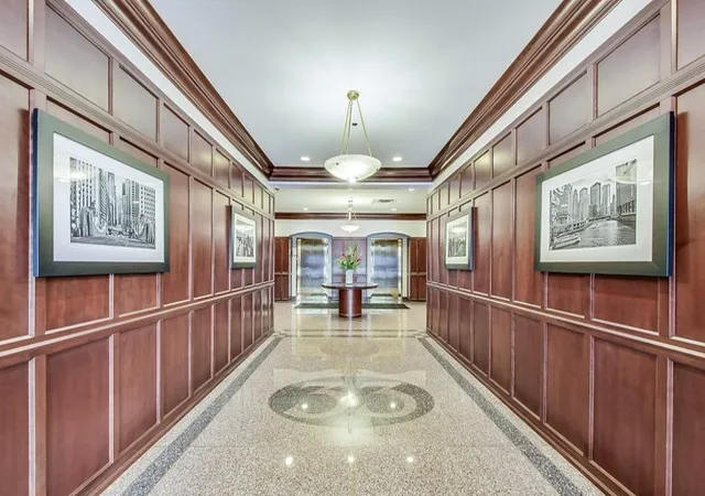 2nd image of 33 W Huron St, Chicago, IL 60654