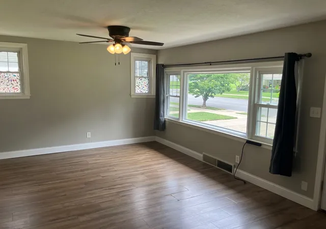 2nd image of 808 S 18th, Quincy, IL 62301 | MLS# 12668637