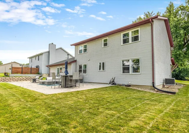 Photo 23 of Single family home for sale at 1071 Arapaho Dr, Freeport, IL 61032 | MLS# 12668914 | Listing updated on 2026-08-26