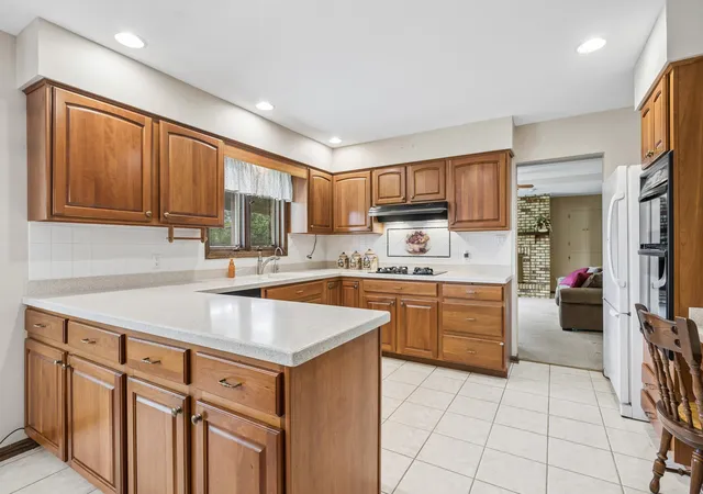 image of 3035 Red Barn Rd, Crystal Lake, IL 60012 | MLS# 12669903