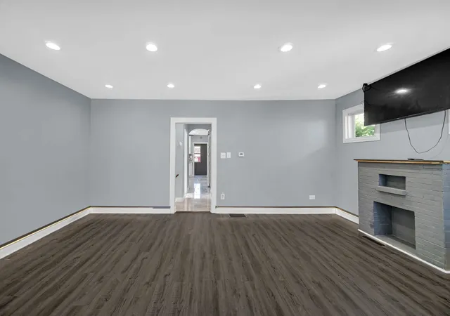3rd image of 1249 W 97Th St, Chicago, IL 60643 | MLS# 12672771
