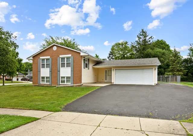 1st image of 1381 Volkamer Trl, Elk Grove Village, IL 60007 | MLS# 12673024
